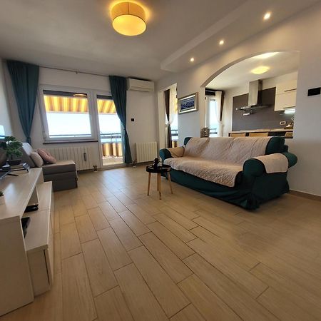 Apartment Karla Rijeka Bagian luar foto