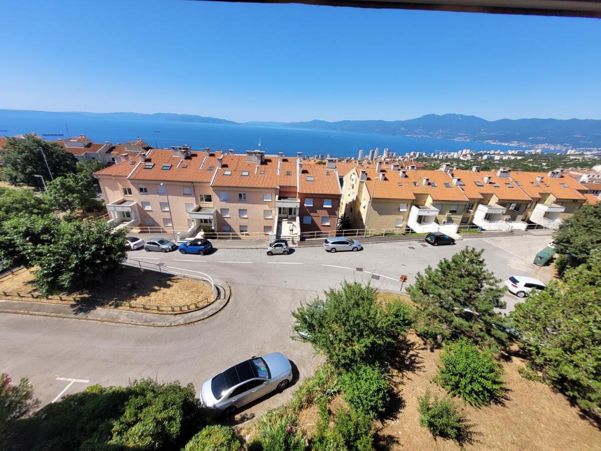 Apartment Karla Rijeka Bagian luar foto